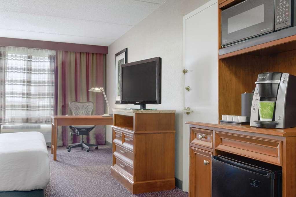 Hilton Garden Inn Спрингфилд Номер фото