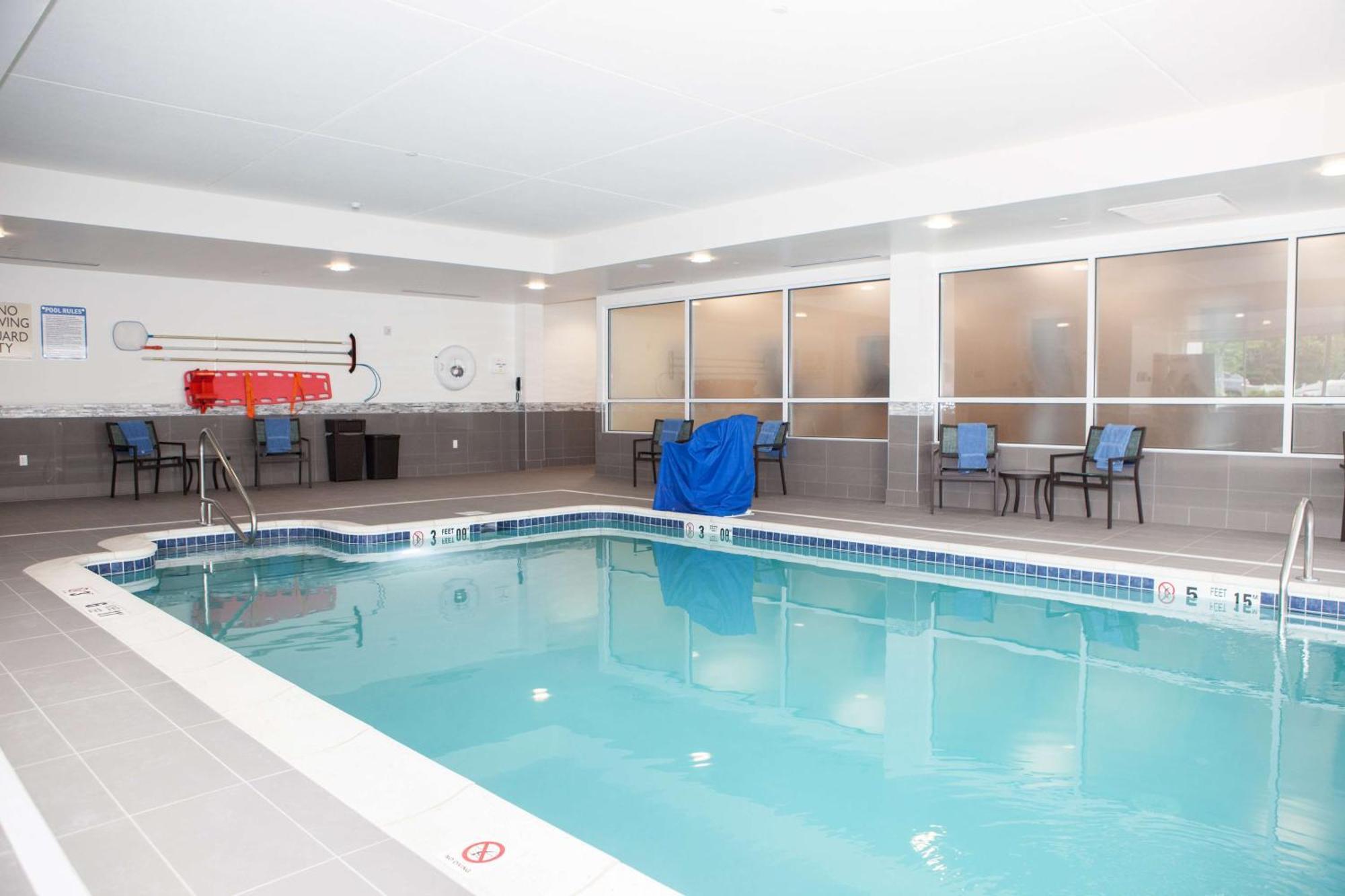 Hilton Garden Inn Спрингфилд Экстерьер фото
