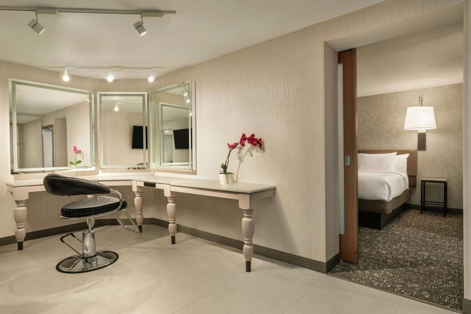 Hilton Garden Inn Спрингфилд Экстерьер фото