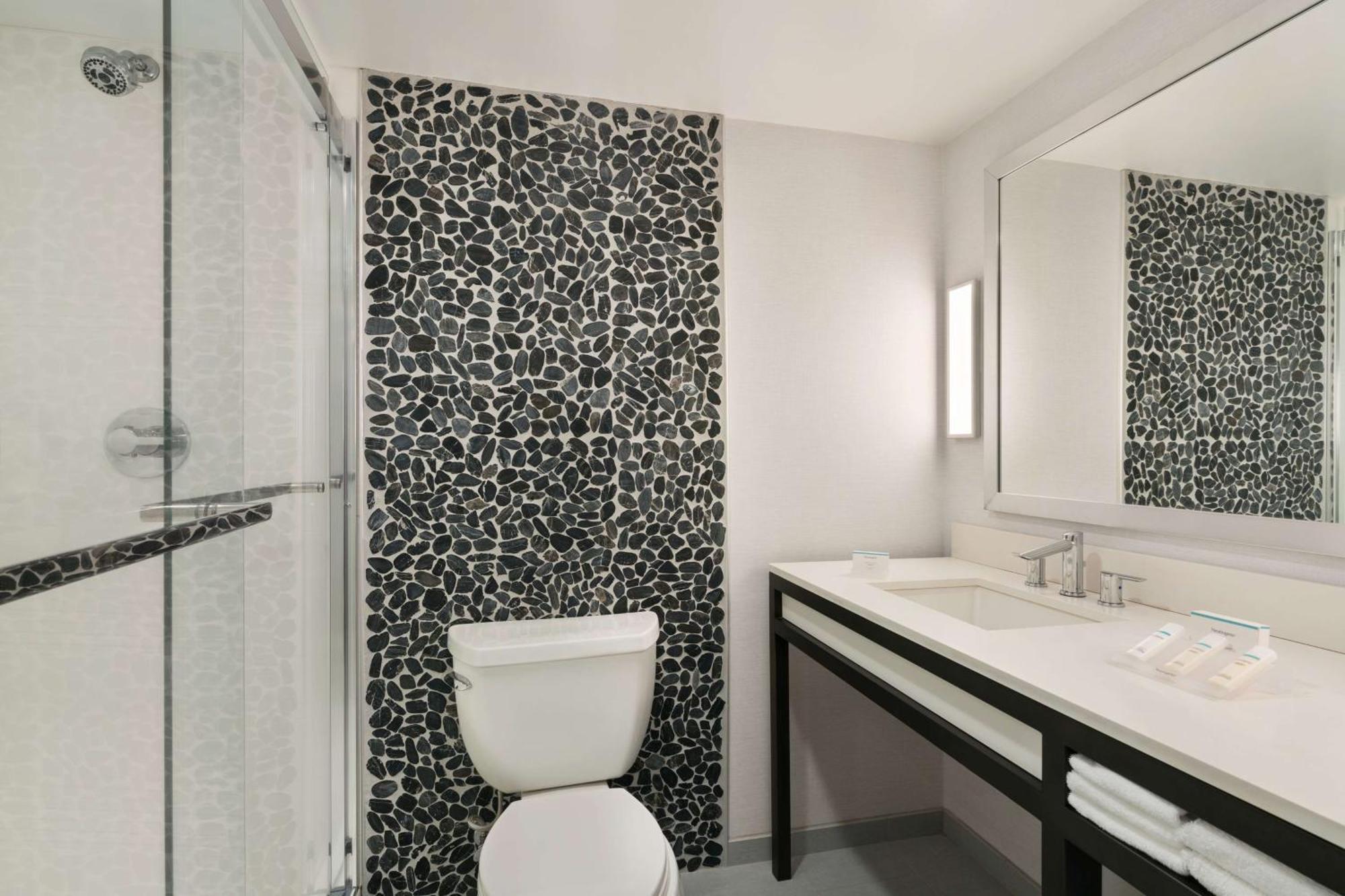 Hilton Garden Inn Спрингфилд Экстерьер фото
